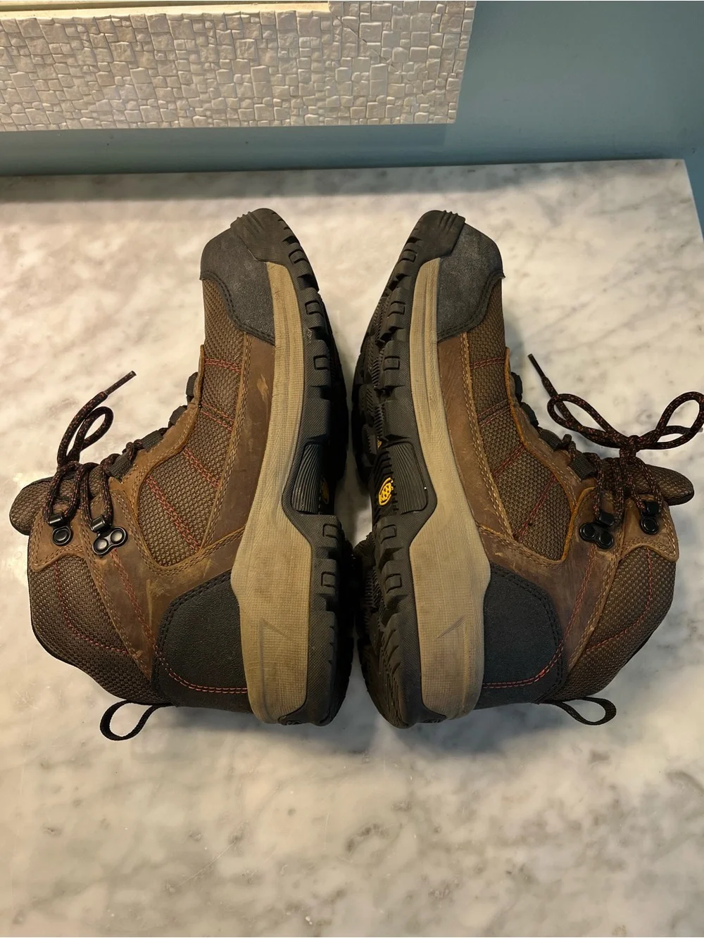 Keen Brown and Black Men's Waterproof Hiking/work boots composite toe